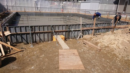 基礎生コン打設 基礎生コン打設